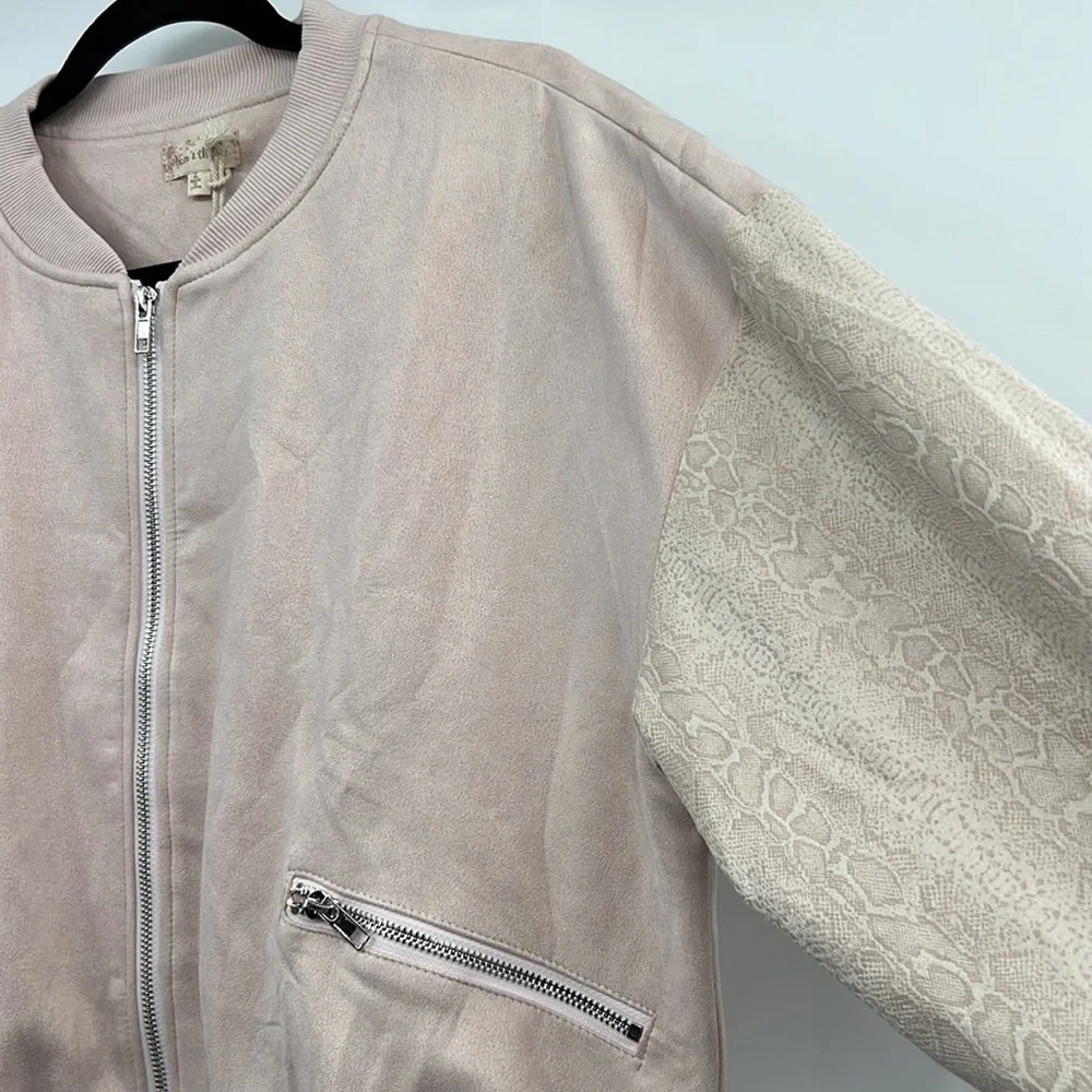 🆕Pink Bomber Jacket Snakeskin Sleeve Print New Blush Hem& Thread-Anthropologie - Picture 13 of 15